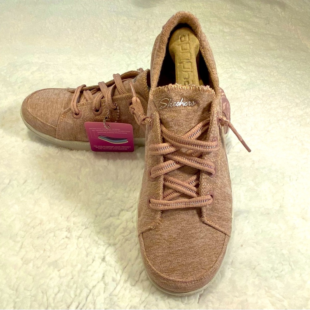 New Skechers Active Avenue Sneakers - Size 7 - Pale Pink